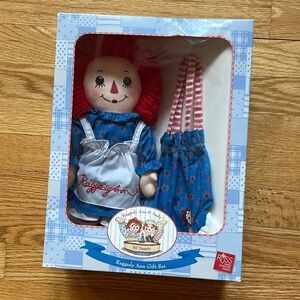 RARE RUSS RAGGEDY ANN 90 YEARS 2005 GIFT SET
